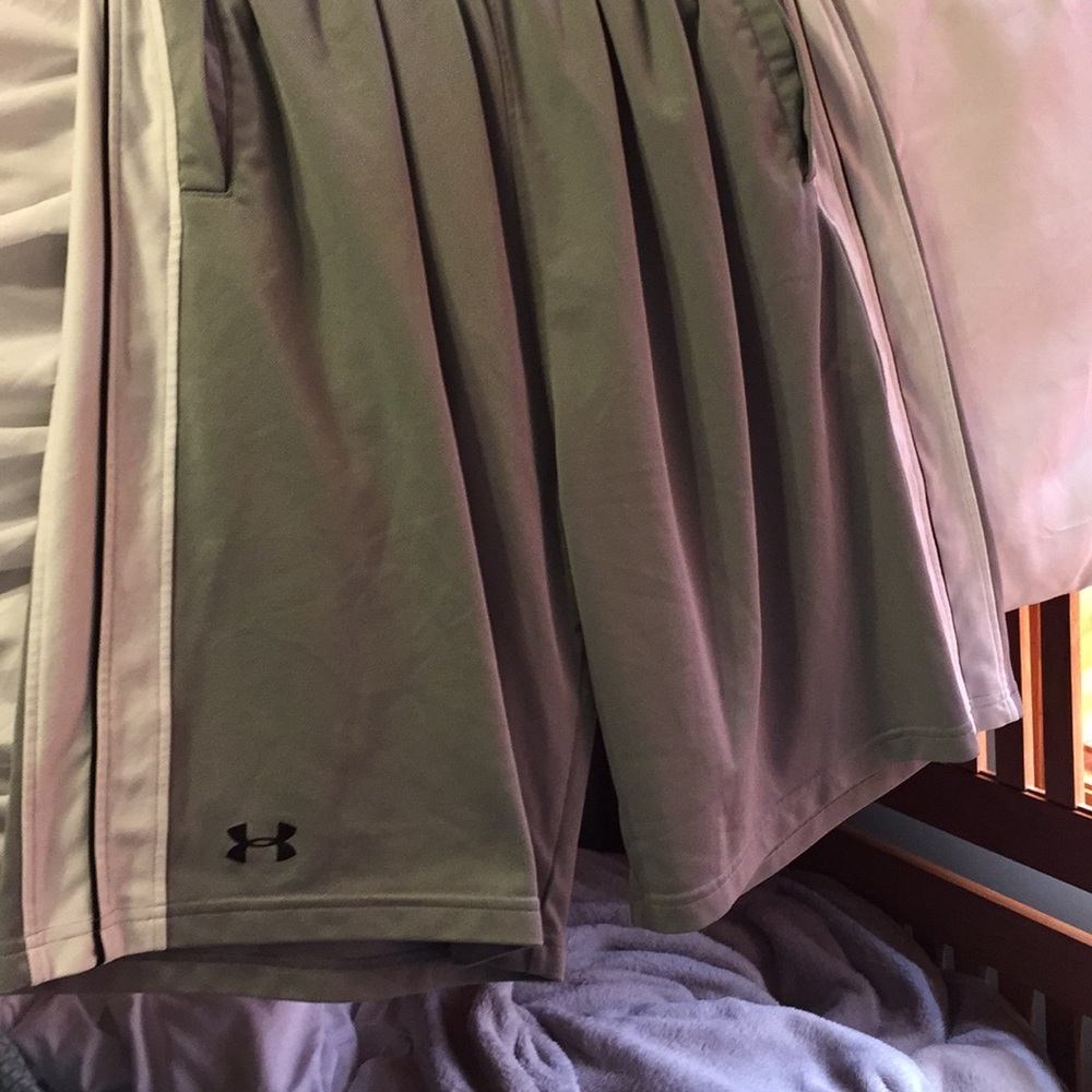 men’s Under Armour shorts
